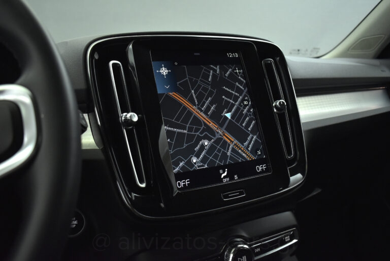 Volvo XC40 -  T5 Recharge Inscription Plug in 262hp Camera & Navi