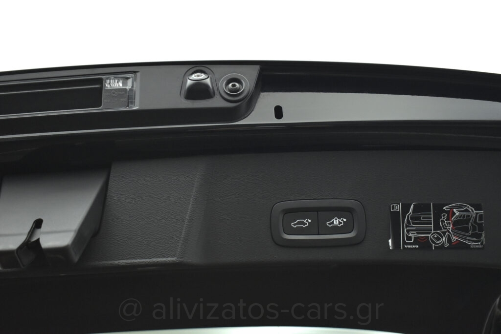 Volvo XC40 -  T5 Recharge Inscription Plug in 262hp Camera & Navi