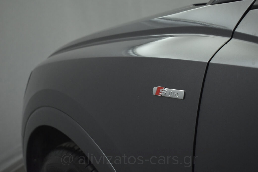 Audi Q3 - 35 TFSI S tronic 150hp S Line Panorama