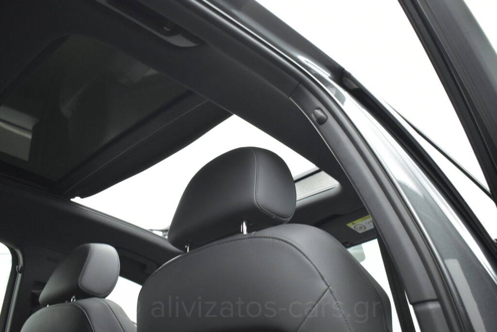 Audi Q3 - 35 TFSI S tronic 150hp S Line Panorama