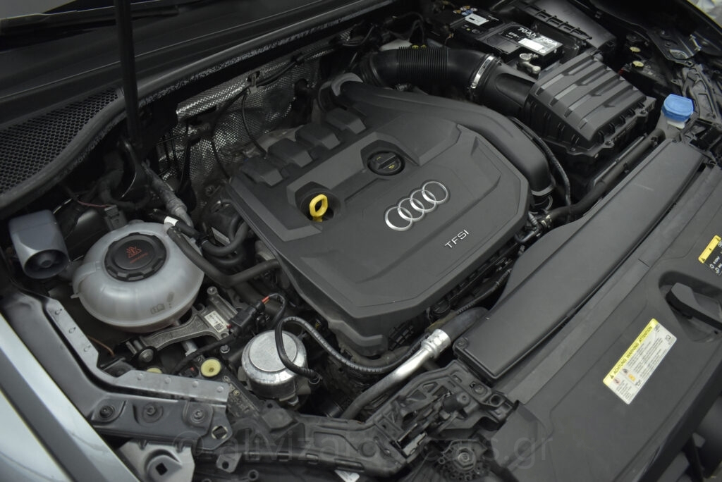 Audi Q3 - 35 TFSI S tronic 150hp S Line Panorama