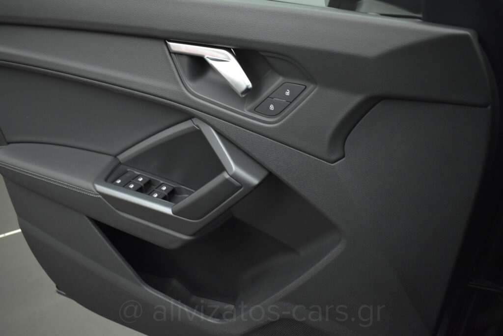 Audi Q3 - 35 TFSI S tronic 150hp S Line Panorama