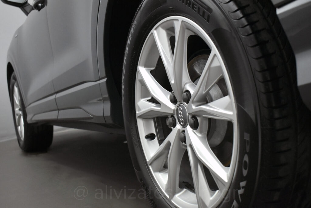 Audi Q3 - 35 TFSI S tronic 150hp S Line Panorama