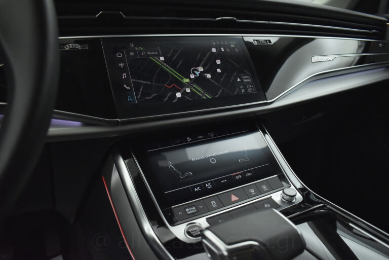 Audi Q8 - 55 TFSIe Quattro Tiptronic Plug-in Hybrid Black Look Packet