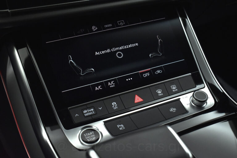 Audi Q8 - 55 TFSIe Quattro Tiptronic Plug-in Hybrid Black Look Packet