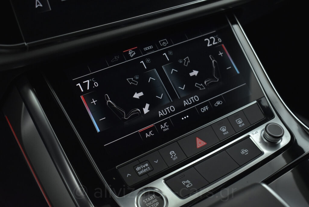 Audi Q8 - 55 TFSIe Quattro Tiptronic Plug-in Hybrid Black Look Packet