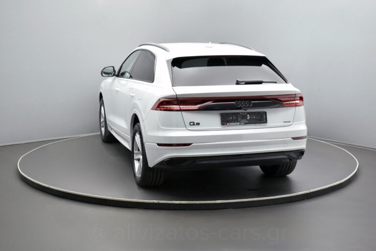 Audi Q8 - 55 TFSIe Quattro Tiptronic Plug-in Hybrid Black Look Packet