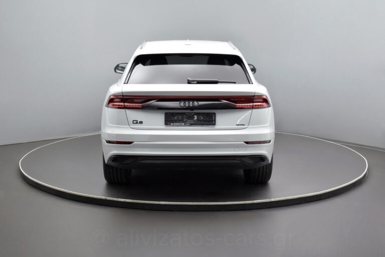 Audi Q8 - 55 TFSIe Quattro Tiptronic Plug-in Hybrid Black Look Packet