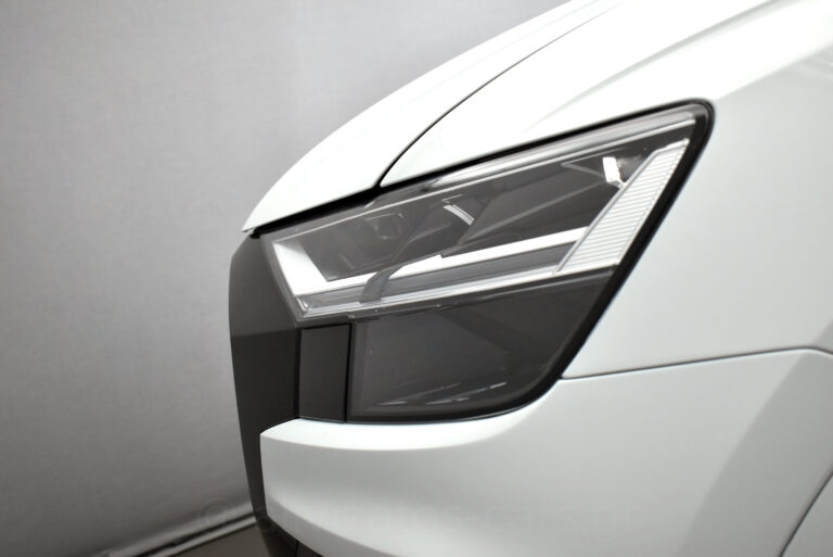 Audi Q8 - 55 TFSIe Quattro Tiptronic Plug-in Hybrid Black Look Packet