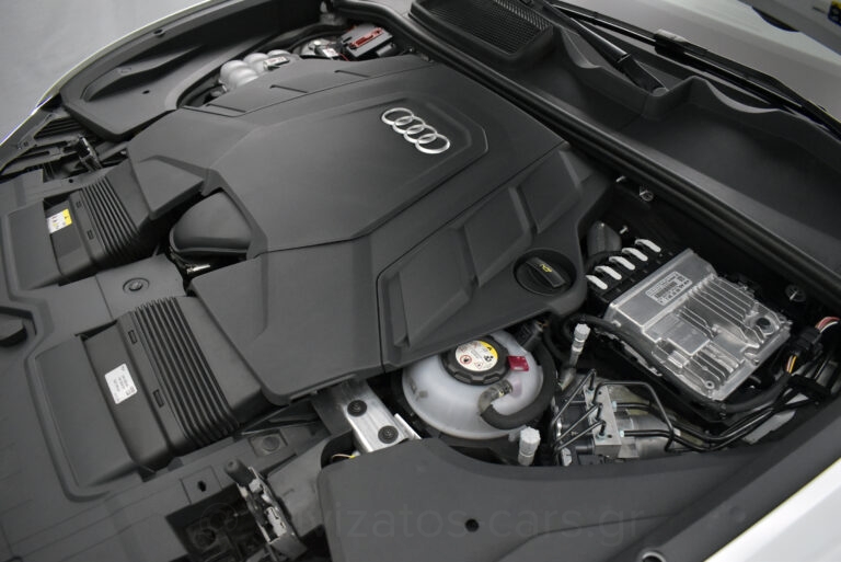 Audi Q8 - 55 TFSIe Quattro Tiptronic Plug-in Hybrid Black Look Packet