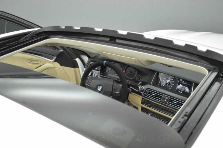 Bmw 525 - 2.0 xDrive Steptronic Full Leather Panorama & Navigation