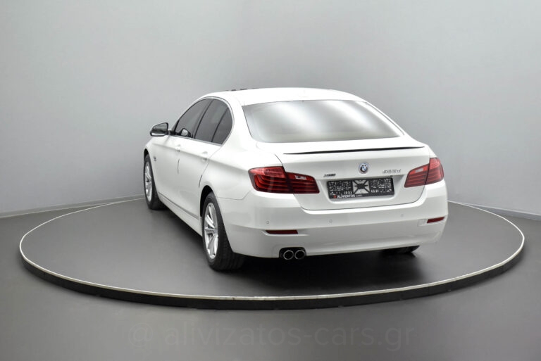 Bmw 525 - 2.0 xDrive Steptronic Full Leather Panorama & Navigation