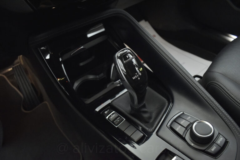 Bmw X1 - 1.5 Sdrive 18i X Line Steptronic 140hp Facelift