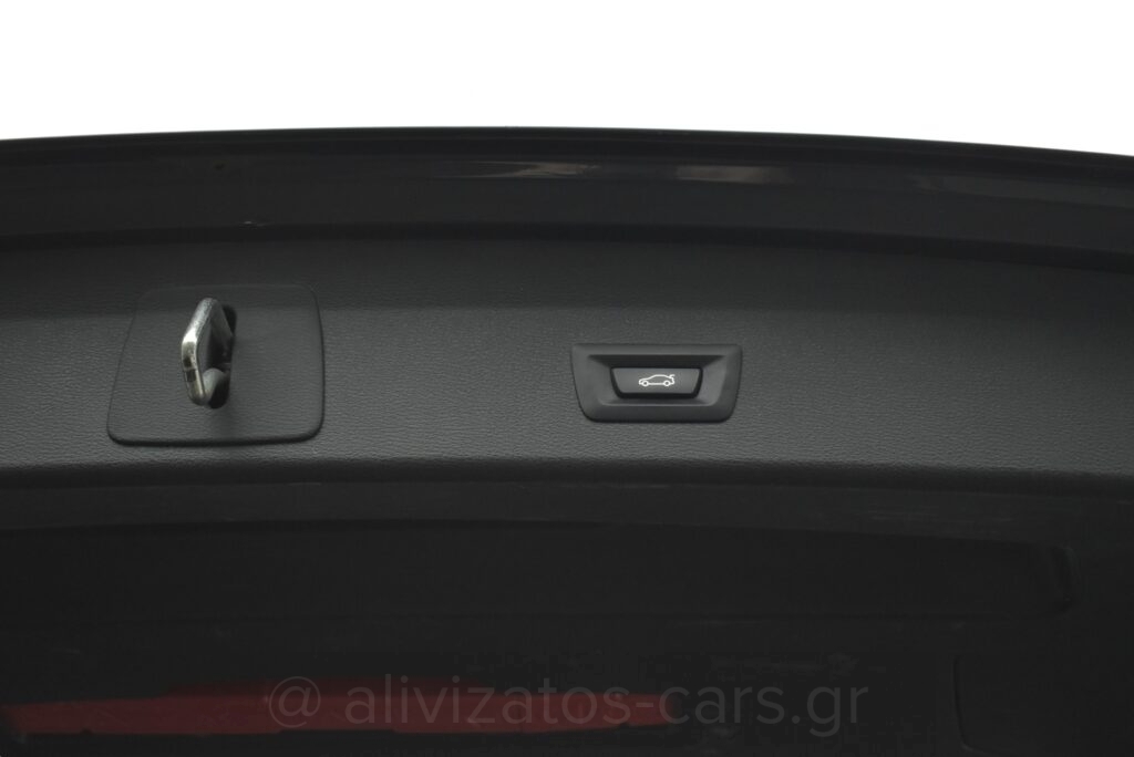 Bmw X1 - 1.5 Sdrive 18i X Line Steptronic 140hp Facelift