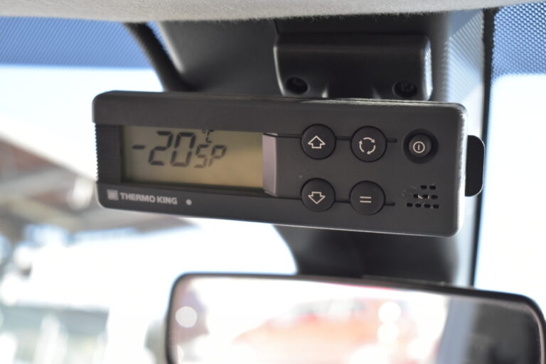 Citroen Berlingo - 1.5 BlueHDI S&S M Feel 100hp Ψυγείο/Κατάψυξη