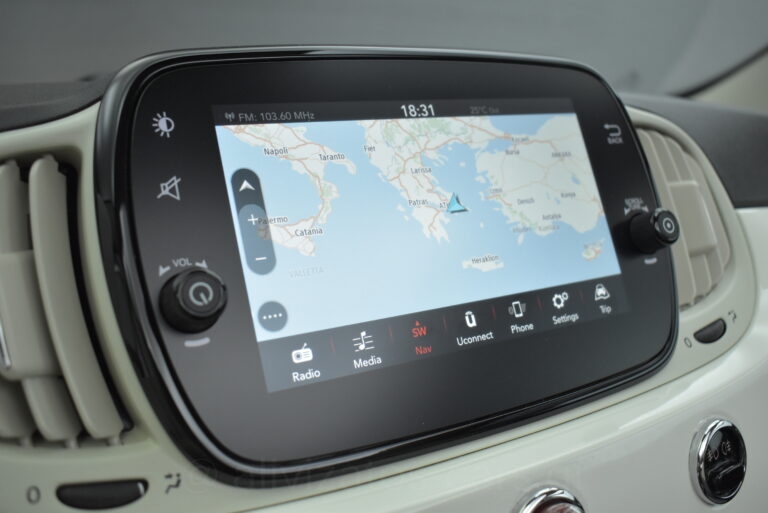 Fiat 500 - 1.2 Cabrio Lounge Navigation Led
