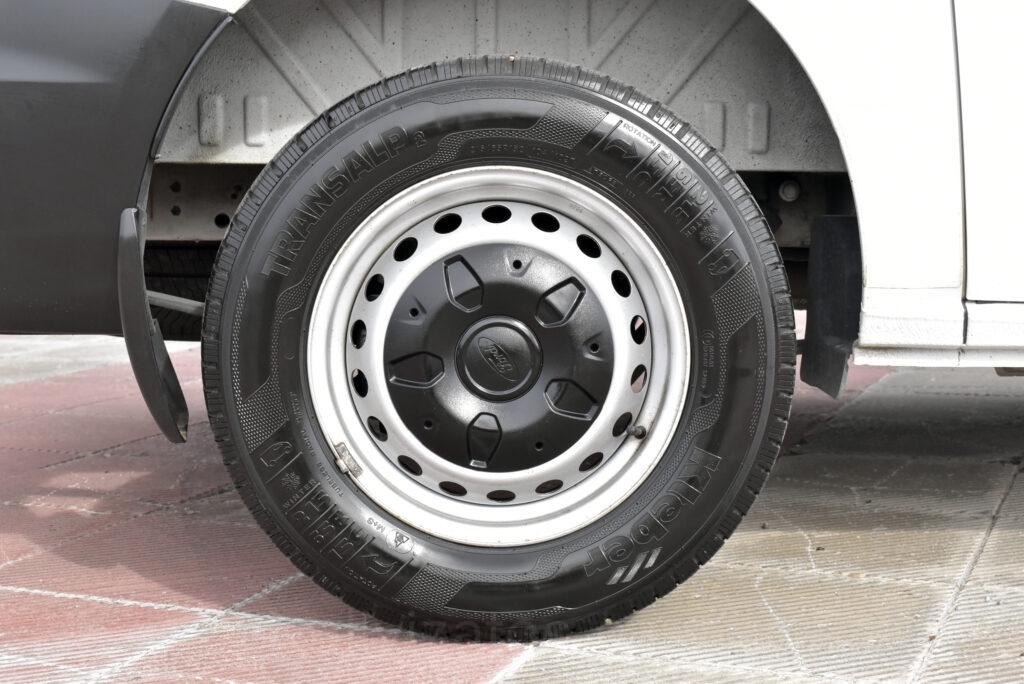 Ford Transit Custom (Αντιγραφή) - TDi 300 Trend 130hp 3Seats Navi Full Led