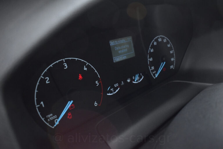 Ford Transit Custom (Αντιγραφή) - TDi 300 Trend 130hp 3Seats Navi Full Led