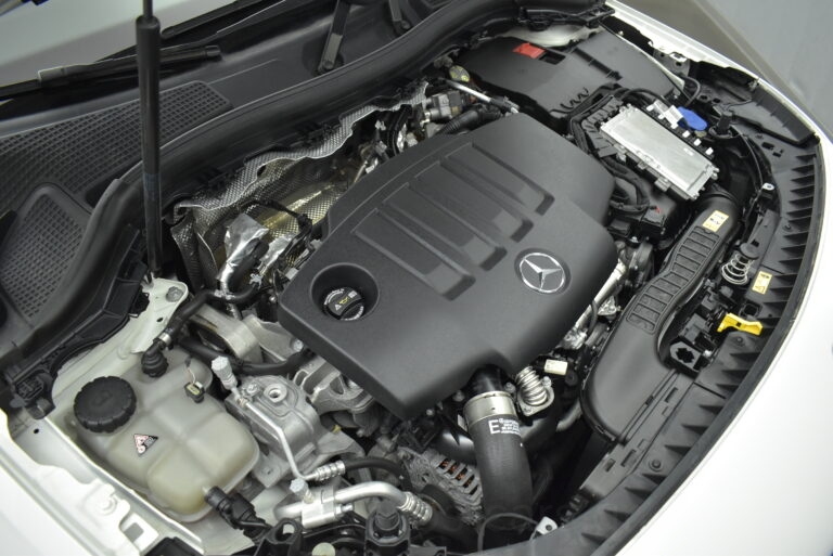 Mercedes-Benz B 180d - 1.3 e Plug-in 8G-DCT Style 218hp Camera