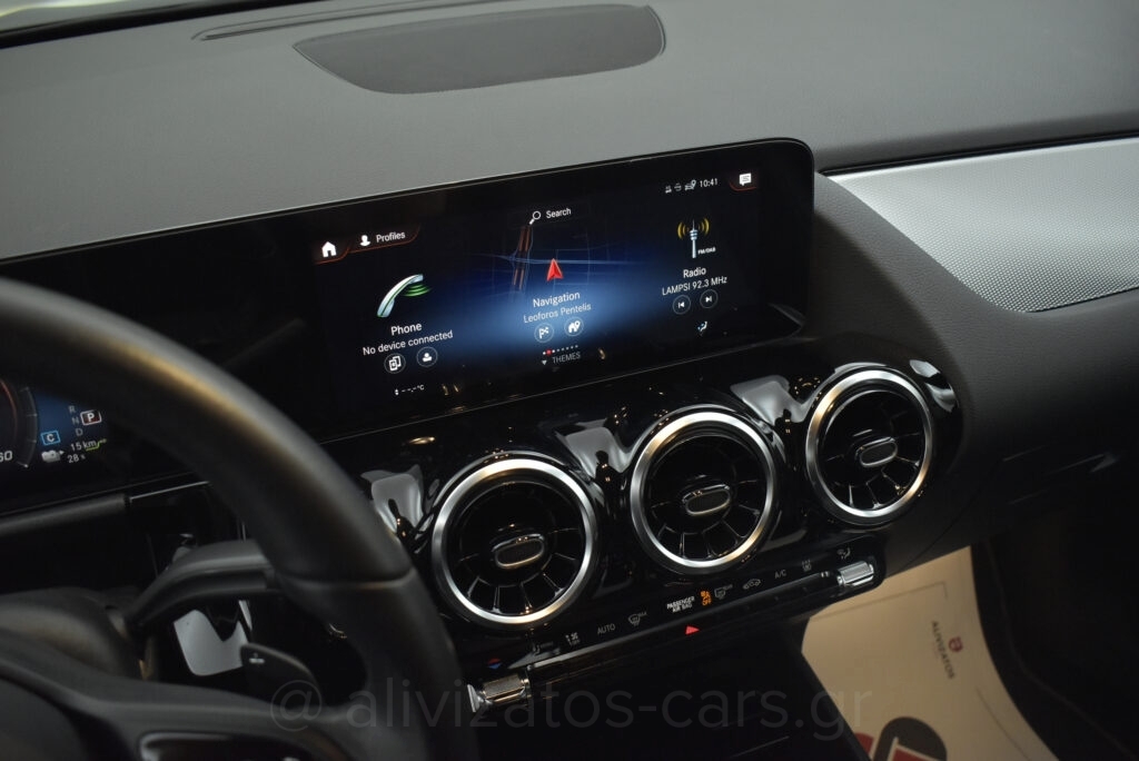Mercedes-Benz CLA 250 - 1.3 e Plug-in 8G-DCT Style 218hp Camera