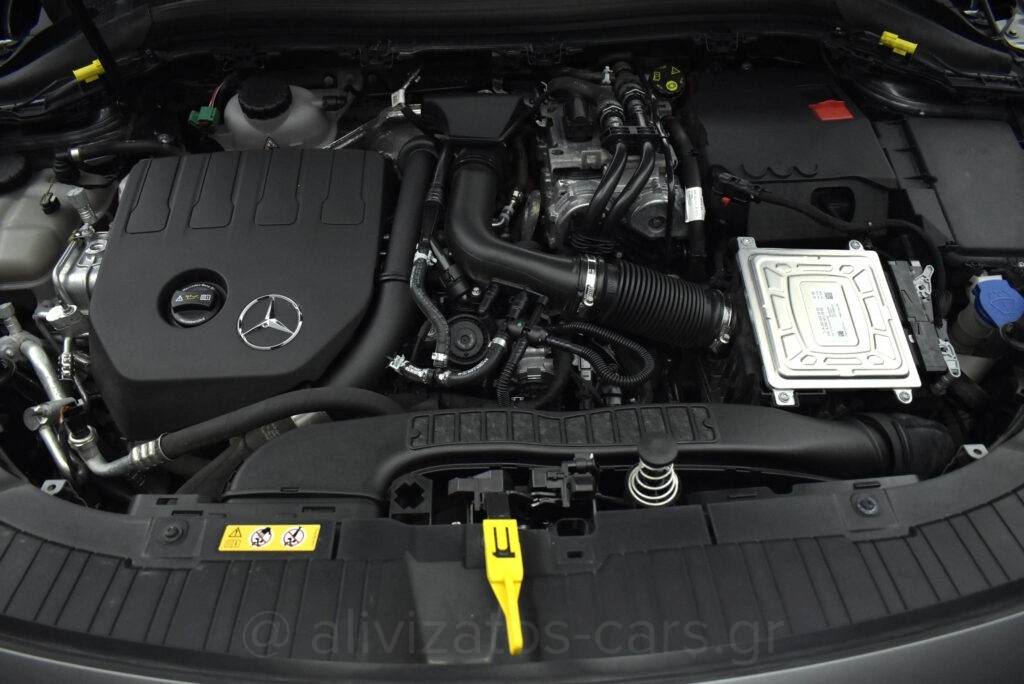 Mercedes-Benz GLA 250 - 1.3 e Plug-in 8G-DCT Progressive Navi 10''