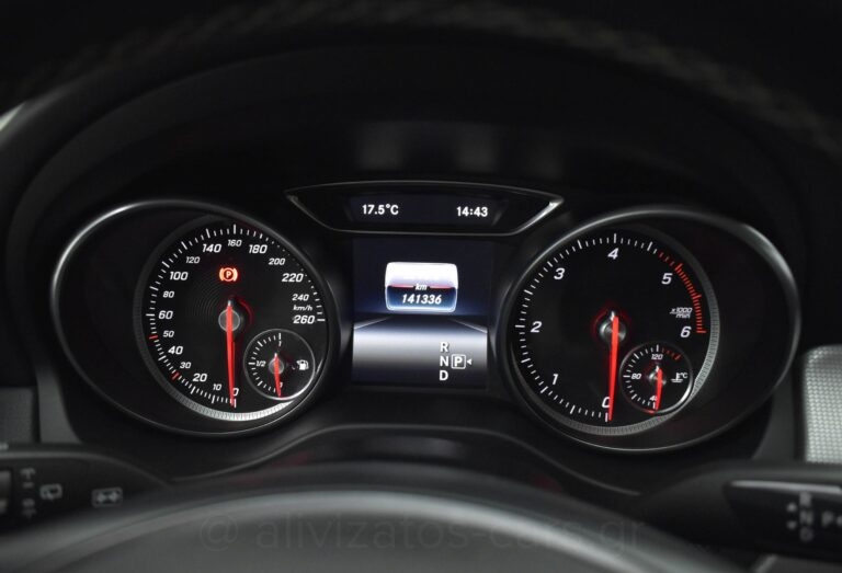 MERCEDES GLA 180 - 1.5 Urban Editiom Automatic Facelift