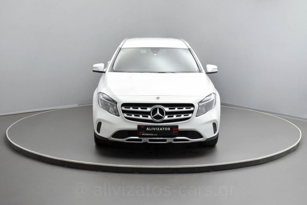 MERCEDES GLA 180 - 1.5 Urban Editiom Automatic Facelift