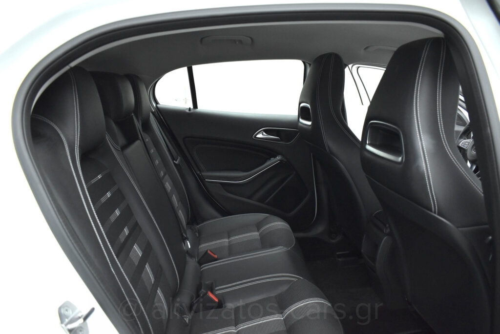 MERCEDES GLA 180 - 1.5 Urban Editiom Automatic Facelift