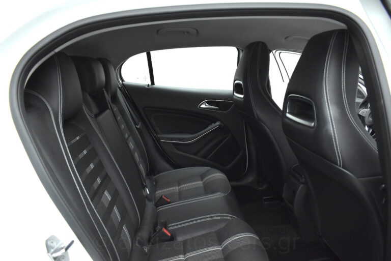 MERCEDES GLA 180 - 1.5 Urban Editiom Automatic Facelift