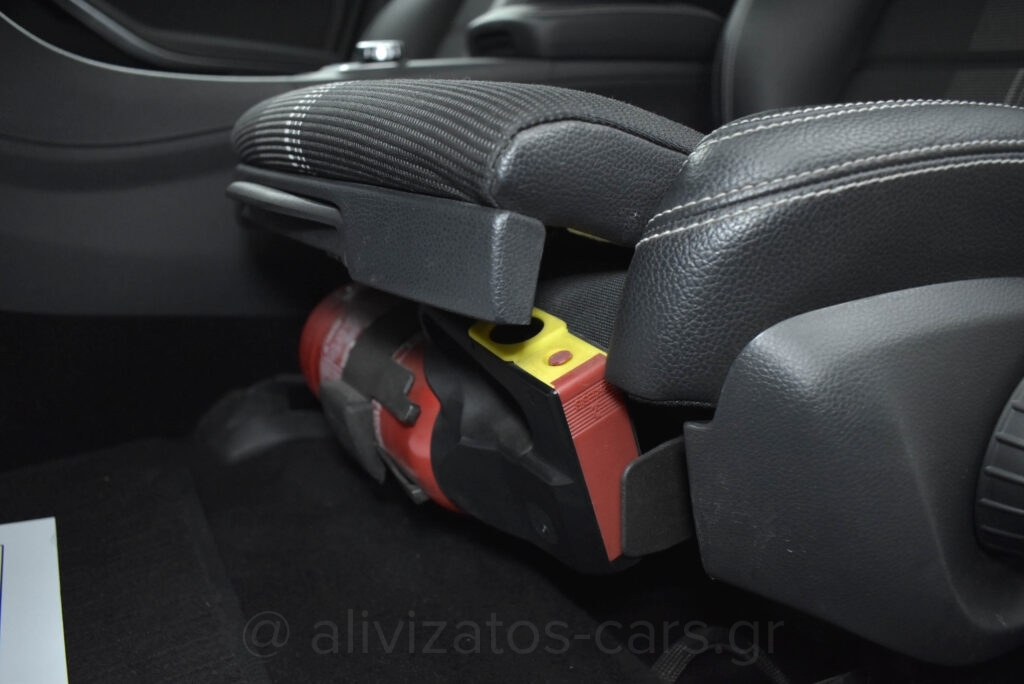 MERCEDES GLA 180 - 1.5 Urban Editiom Automatic Facelift