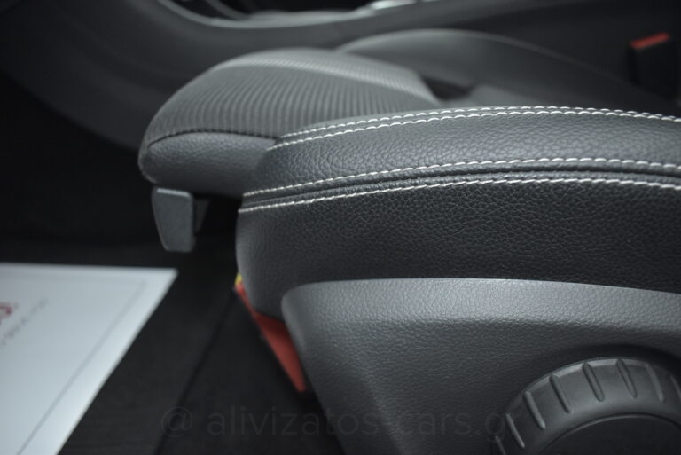 MERCEDES GLA 180 - 1.5 Urban Editiom Automatic Facelift