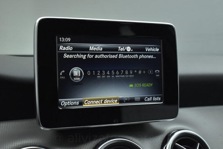 MERCEDES GLA 180 - 1.5 Urban Editiom Automatic Facelift