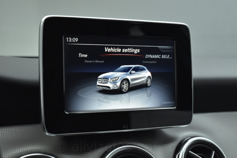 MERCEDES GLA 180 - 1.5 Urban Editiom Automatic Facelift