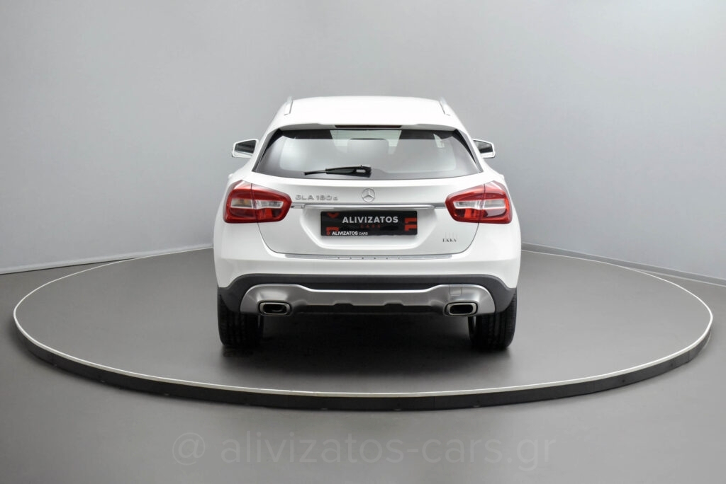 MERCEDES GLA 180 - 1.5 Urban Editiom Automatic Facelift
