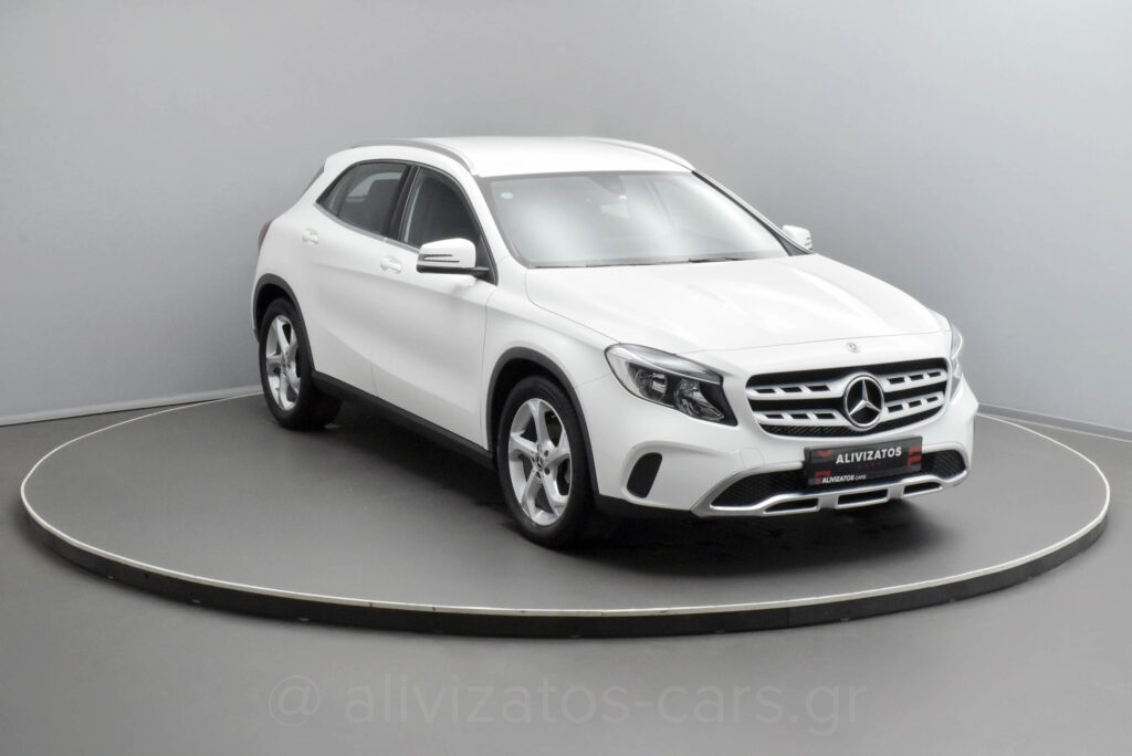 MERCEDES GLA 180 - 1.5 Urban Editiom Automatic Facelift