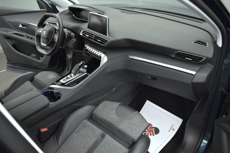 Peugeot 5008 - 1.5 BlueHDi EAT8 130hp Allure 7Seats