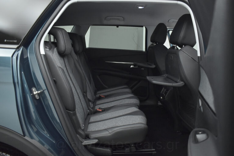 Peugeot 5008 - 1.5 BlueHDi EAT8 130hp Allure 7Seats