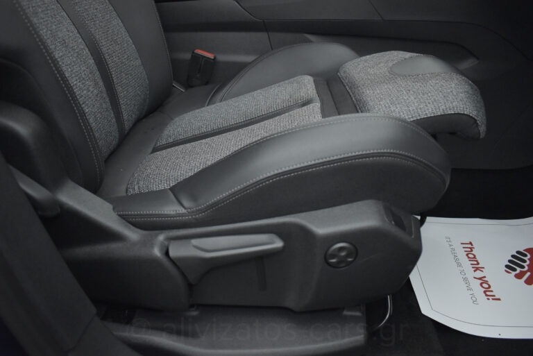 Peugeot 5008 - 1.5 BlueHDi EAT8 130hp Allure 7Seats