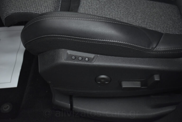 Peugeot 5008 - 1.5 BlueHDi EAT8 130hp Allure 7Seats