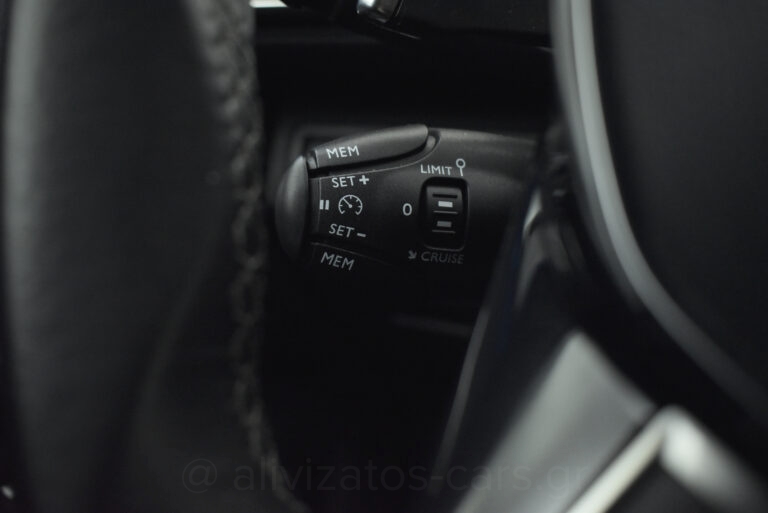 Peugeot 5008 - 1.5 BlueHDi EAT8 130hp Allure 7Seats