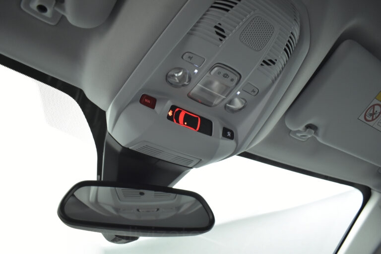 Peugeot 5008 - 1.5 BlueHDi EAT8 130hp Allure 7Seats