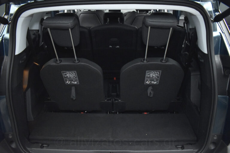 Peugeot 5008 - 1.5 BlueHDi EAT8 130hp Allure 7Seats