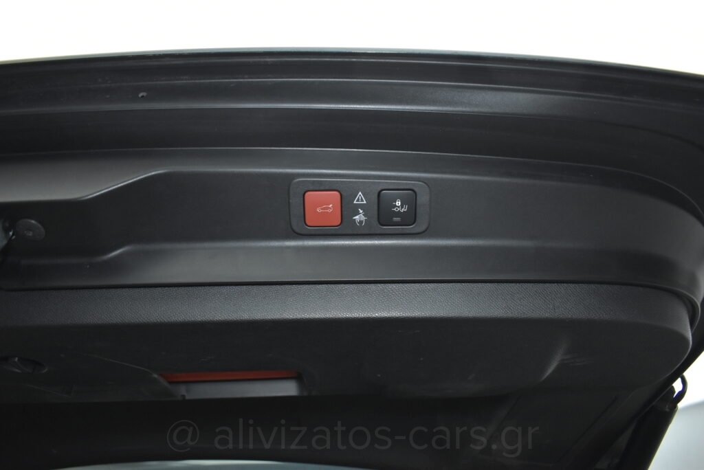 Peugeot 5008 - 1.5 BlueHDi EAT8 130hp Allure 7Seats