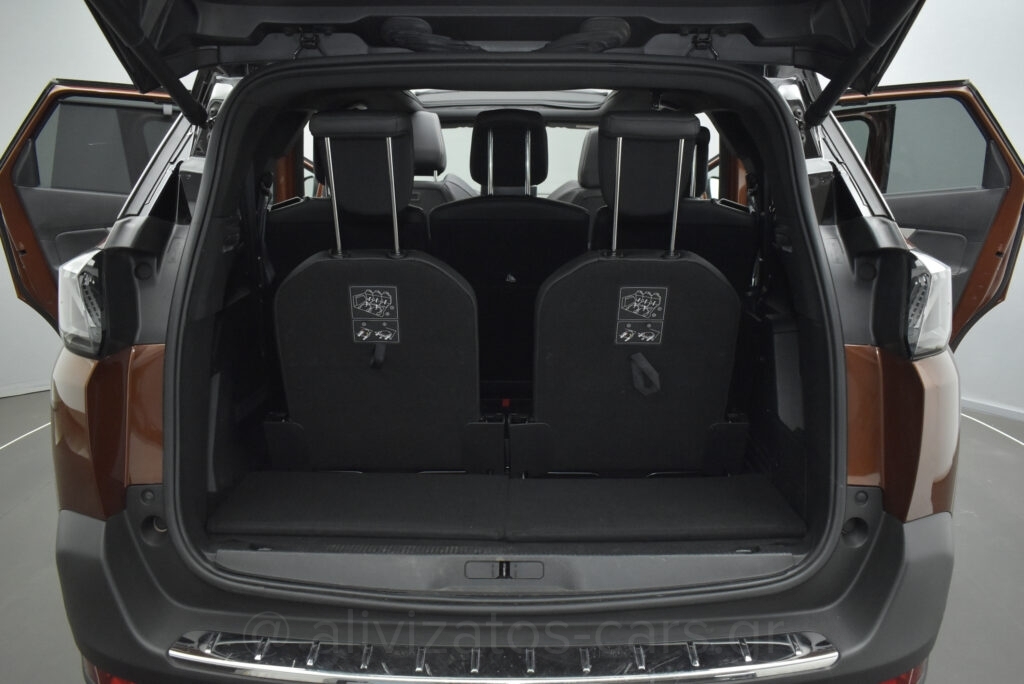 Peugeot 5008 - GT Line Panorαma Alcantara Leather 7Seats 130hp