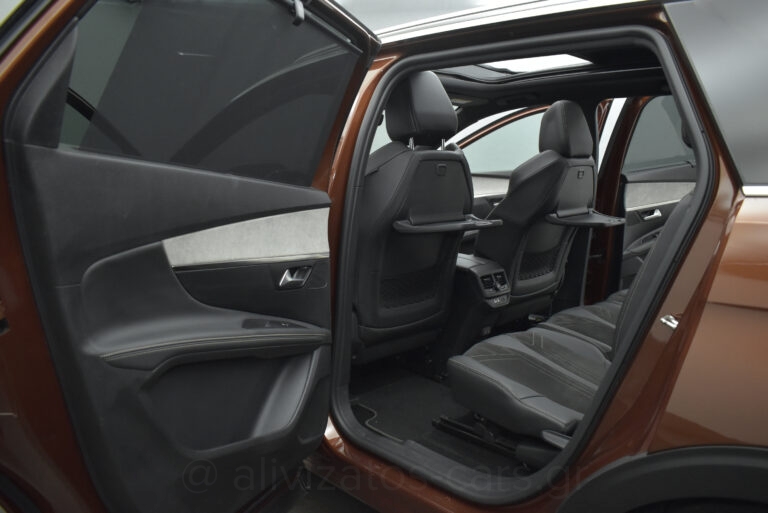 Peugeot 5008 - GT Line Panorαma Alcantara Leather 7Seats 130hp