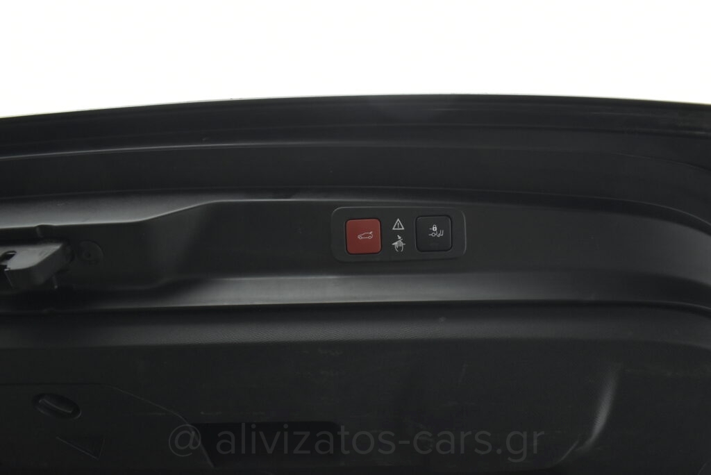 Peugeot 5008 - GT Line Panorαma Alcantara Leather 7Seats 130hp