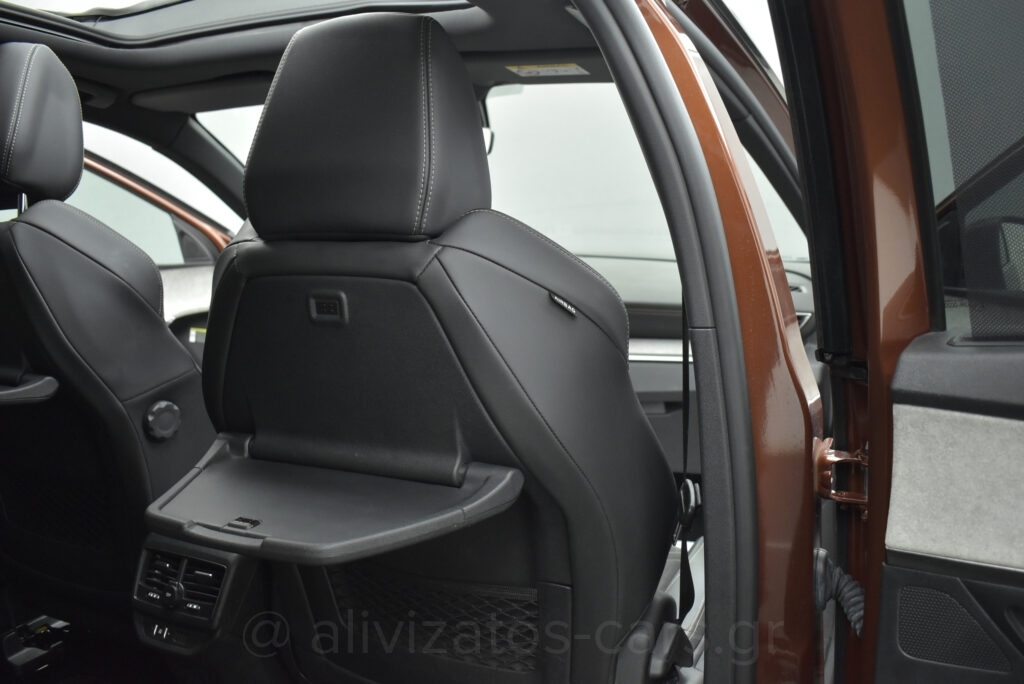 Peugeot 5008 - GT Line Panorαma Alcantara Leather 7Seats 130hp