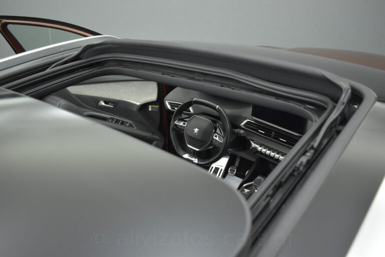 Peugeot 5008 - GT Line Panorαma Alcantara Leather 7Seats 130hp