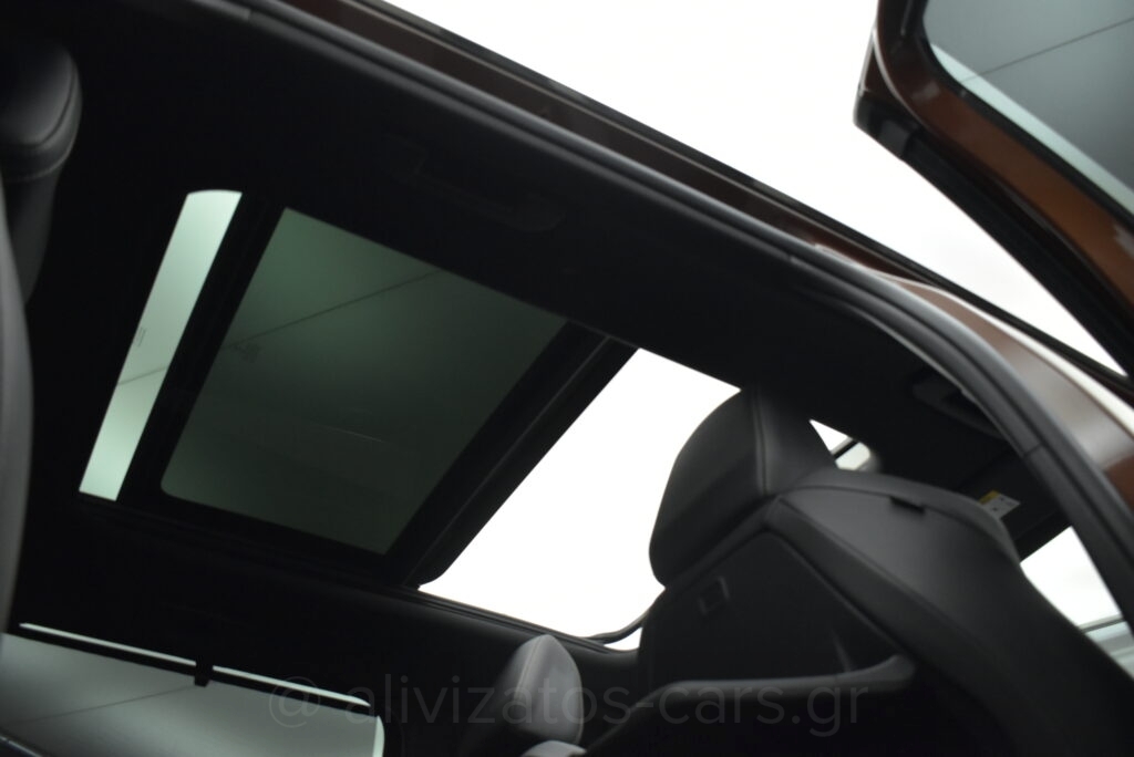 Peugeot 5008 - GT Line Panorαma Alcantara Leather 7Seats 130hp