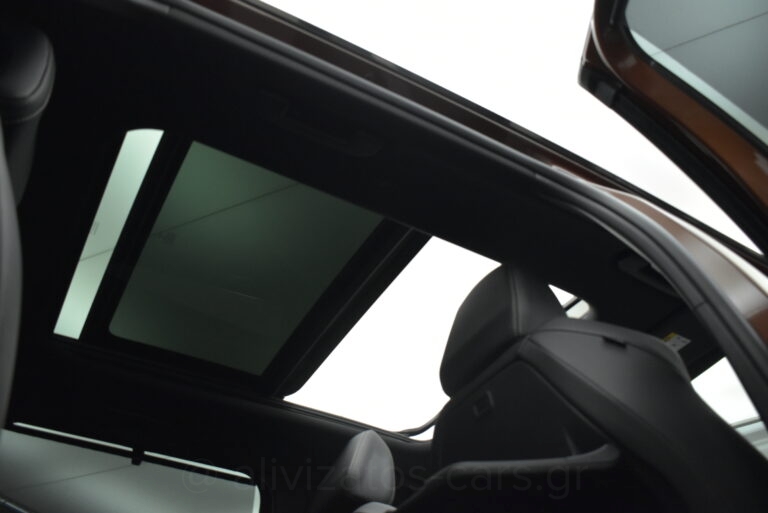 Peugeot 5008 - GT Line Panorαma Alcantara Leather 7Seats 130hp